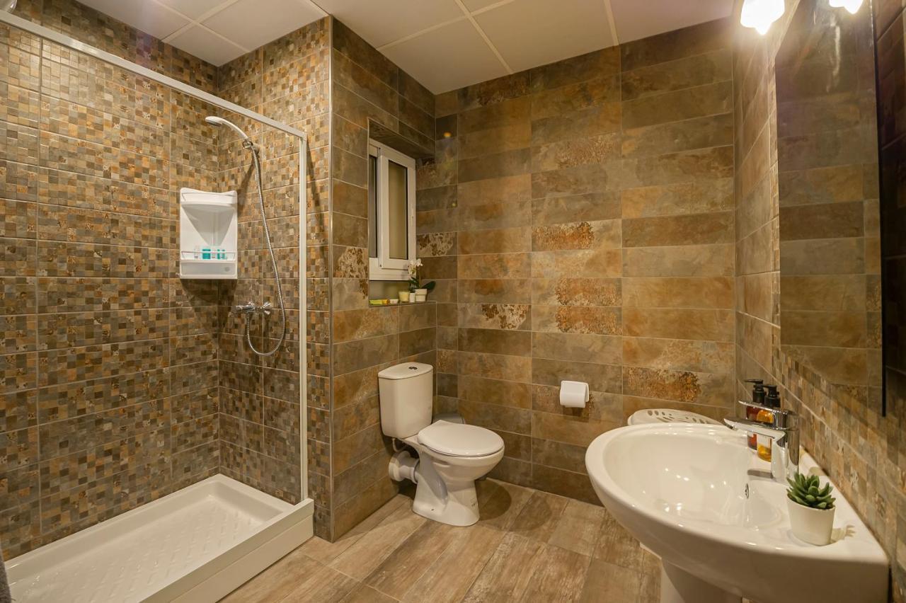 Summer Breeze Penthouse With Private Hot Tub & Terrace With Panoramic Views, By Getawaysmalta Mellieħa Екстериор снимка