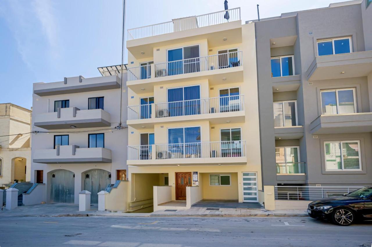 Summer Breeze Penthouse With Private Hot Tub & Terrace With Panoramic Views, By Getawaysmalta Mellieħa Екстериор снимка