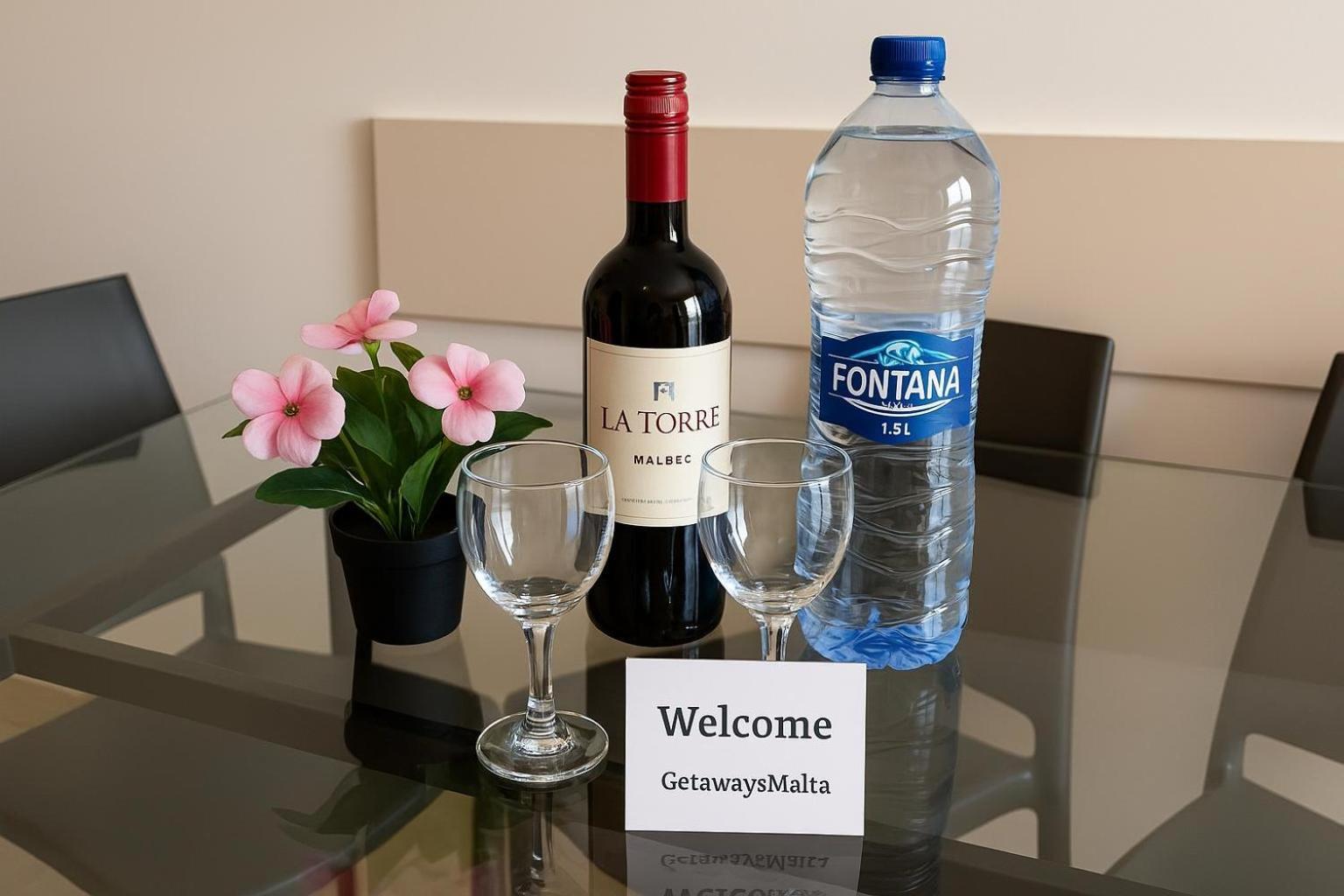 Summer Breeze Penthouse With Private Hot Tub & Terrace With Panoramic Views, By Getawaysmalta Mellieħa Екстериор снимка